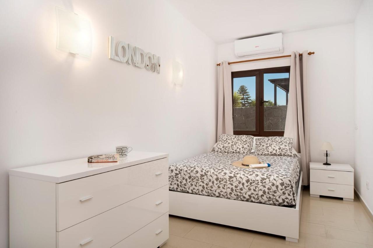 Villa Chinamar By Villa Plus Playa Blanca  Exteriör bild
